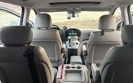 Hyundai Grand Starex Grand Starex I рестайлинг 2, 2014 год, 2 350 000 рублей, 6 фотография