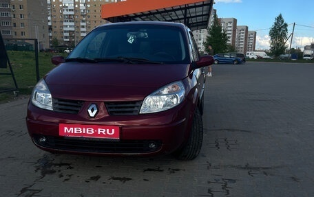 Renault Scenic III, 2004 год, 550 000 рублей, 3 фотография