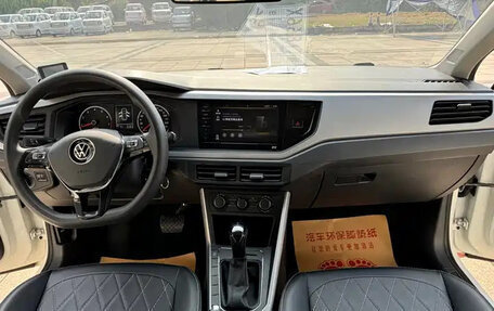 Volkswagen Polo, 2021 год, 989 000 рублей, 8 фотография