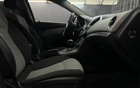 Chevrolet Cruze II, 2013 год, 749 777 рублей, 10 фотография