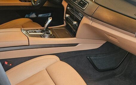 BMW 7 серия, 2013 год, 2 500 000 рублей, 13 фотография