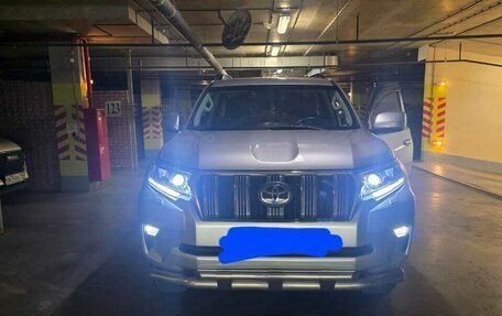 Toyota Land Cruiser Prado 150 рестайлинг 2, 2022 год, 5 650 000 рублей, 1 фотография