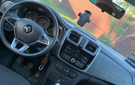 Renault Logan II, 2019 год, 780 000 рублей, 4 фотография