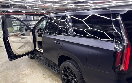 Cadillac Escalade V, 2021 год, 10 900 000 рублей, 13 фотография