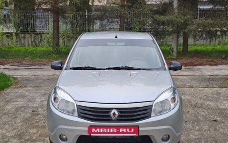 Renault Sandero I, 2014 год, 590 000 рублей, 2 фотография