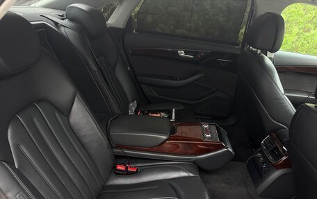 Audi A8, 2012 год, 1 580 000 рублей, 14 фотография