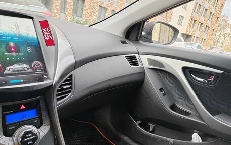 Hyundai Elantra V, 2013 год, 970 000 рублей, 10 фотография