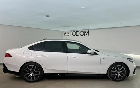 BMW 5 серия, 2025 год, 9 250 000 рублей, 6 фотография