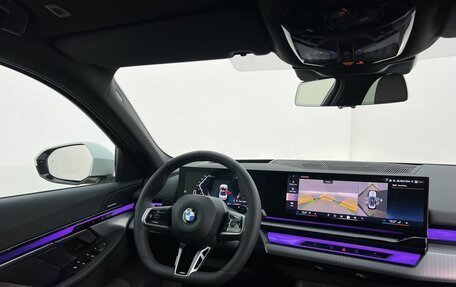 BMW 5 серия, 2025 год, 9 250 000 рублей, 12 фотография