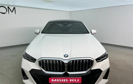 BMW 5 серия, 2025 год, 9 250 000 рублей, 3 фотография