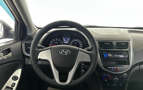 Hyundai Solaris II рестайлинг, 2011 год, 635 000 рублей, 20 фотография