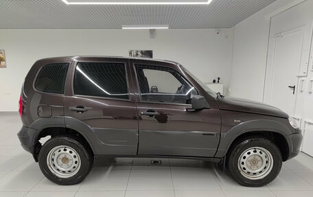 Chevrolet Niva I рестайлинг, 2011 год, 438 000 рублей, 8 фотография