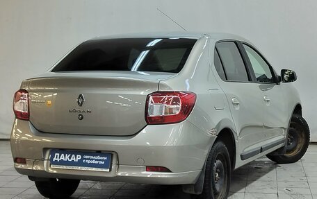 Renault Logan II, 2017 год, 890 000 рублей, 4 фотография