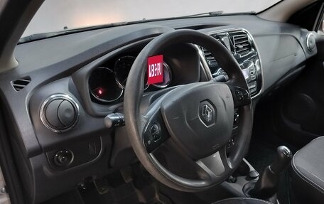 Renault Logan II, 2017 год, 890 000 рублей, 8 фотография
