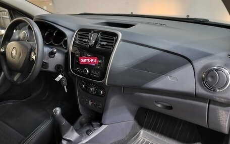 Renault Logan II, 2017 год, 890 000 рублей, 9 фотография