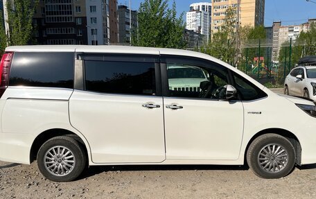Toyota Esquire I, 2014 год, 1 900 000 рублей, 3 фотография
