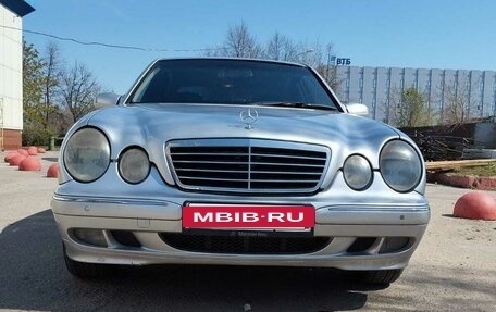 Mercedes-Benz E-Класс, 2000 год, 660 000 рублей, 4 фотография
