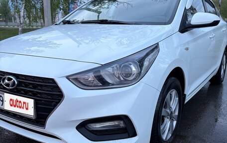 Hyundai Solaris II рестайлинг, 2018 год, 900 000 рублей, 8 фотография