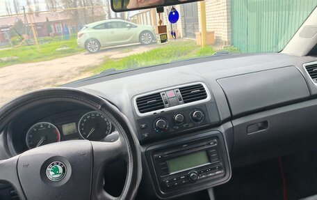 Skoda Fabia II, 2009 год, 450 000 рублей, 6 фотография