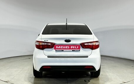 KIA Rio III рестайлинг, 2014 год, 900 000 рублей, 10 фотография
