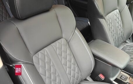 Mitsubishi Outlander III рестайлинг 3, 2022 год, 2 800 000 рублей, 11 фотография