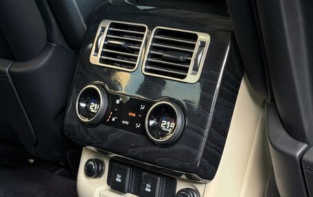 Land Rover Range Rover IV рестайлинг, 2018 год, 9 600 000 рублей, 31 фотография