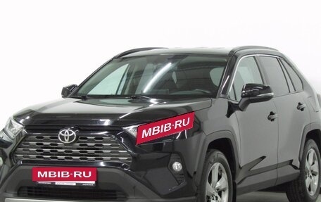 Toyota RAV4, 2021 год, 3 600 000 рублей, 5 фотография