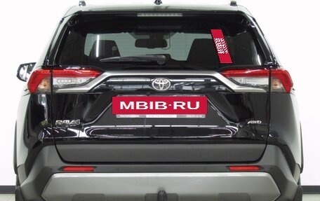 Toyota RAV4, 2021 год, 3 600 000 рублей, 8 фотография