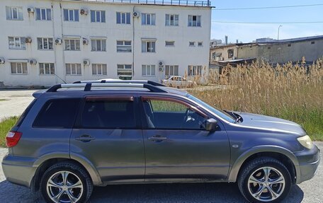 Mitsubishi Outlander III рестайлинг 3, 2005 год, 735 000 рублей, 8 фотография