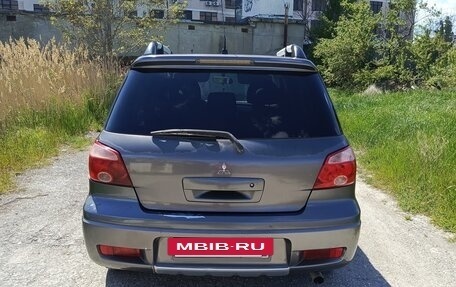 Mitsubishi Outlander III рестайлинг 3, 2005 год, 735 000 рублей, 10 фотография