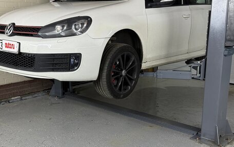 Volkswagen Golf VI, 2012 год, 800 000 рублей, 8 фотография