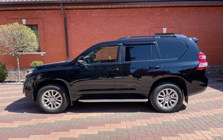 Toyota Land Cruiser Prado 150 рестайлинг 2, 2016 год, 4 700 000 рублей, 2 фотография