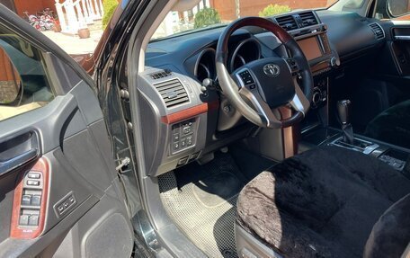 Toyota Land Cruiser Prado 150 рестайлинг 2, 2016 год, 4 700 000 рублей, 10 фотография