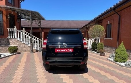 Toyota Land Cruiser Prado 150 рестайлинг 2, 2016 год, 4 700 000 рублей, 4 фотография