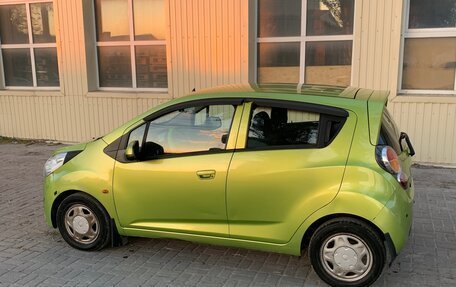 Chevrolet Spark III, 2012 год, 590 000 рублей, 3 фотография