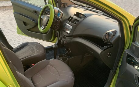 Chevrolet Spark III, 2012 год, 590 000 рублей, 5 фотография