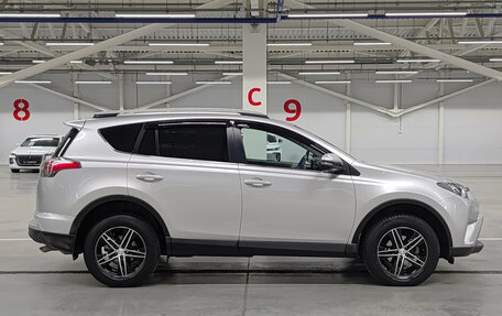 Toyota RAV4, 2016 год, 2 297 000 рублей, 8 фотография