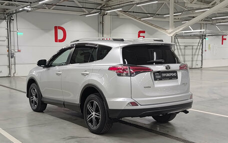 Toyota RAV4, 2016 год, 2 297 000 рублей, 11 фотография