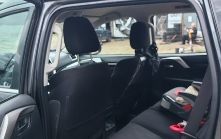 Mitsubishi Pajero Sport III рестайлинг, 2019 год, 2 850 000 рублей, 9 фотография