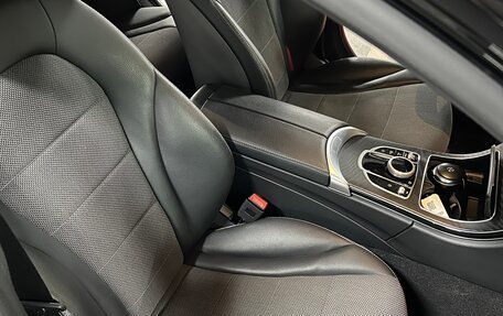 Mercedes-Benz C-Класс, 2019 год, 3 150 000 рублей, 15 фотография