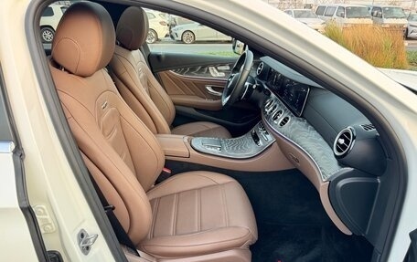 Mercedes-Benz E-Класс AMG, 2022 год, 9 000 000 рублей, 5 фотография
