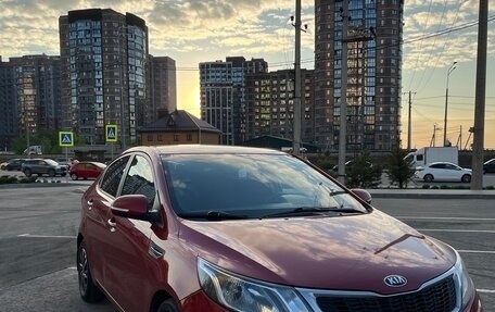 KIA Rio III рестайлинг, 2013 год, 850 000 рублей, 2 фотография