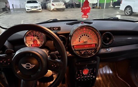 MINI Hatch, 2011 год, 1 450 000 рублей, 9 фотография