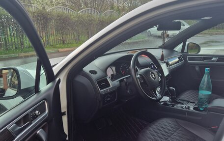 Volkswagen Touareg III, 2015 год, 2 100 000 рублей, 6 фотография