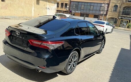 Toyota Camry, 2021 год, 3 000 000 рублей, 4 фотография