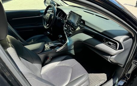 Toyota Camry, 2021 год, 3 000 000 рублей, 5 фотография