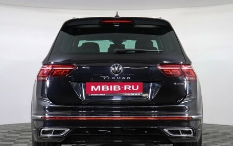 Volkswagen Tiguan II, 2021 год, 3 349 000 рублей, 6 фотография
