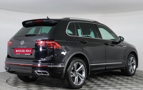 Volkswagen Tiguan II, 2021 год, 3 349 000 рублей, 5 фотография
