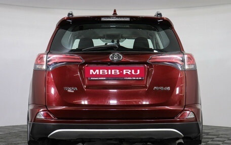 Toyota RAV4, 2017 год, 2 399 000 рублей, 6 фотография