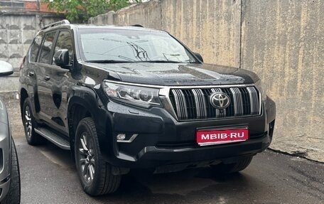 Toyota Land Cruiser Prado 150 рестайлинг 2, 2018 год, 4 570 000 рублей, 1 фотография